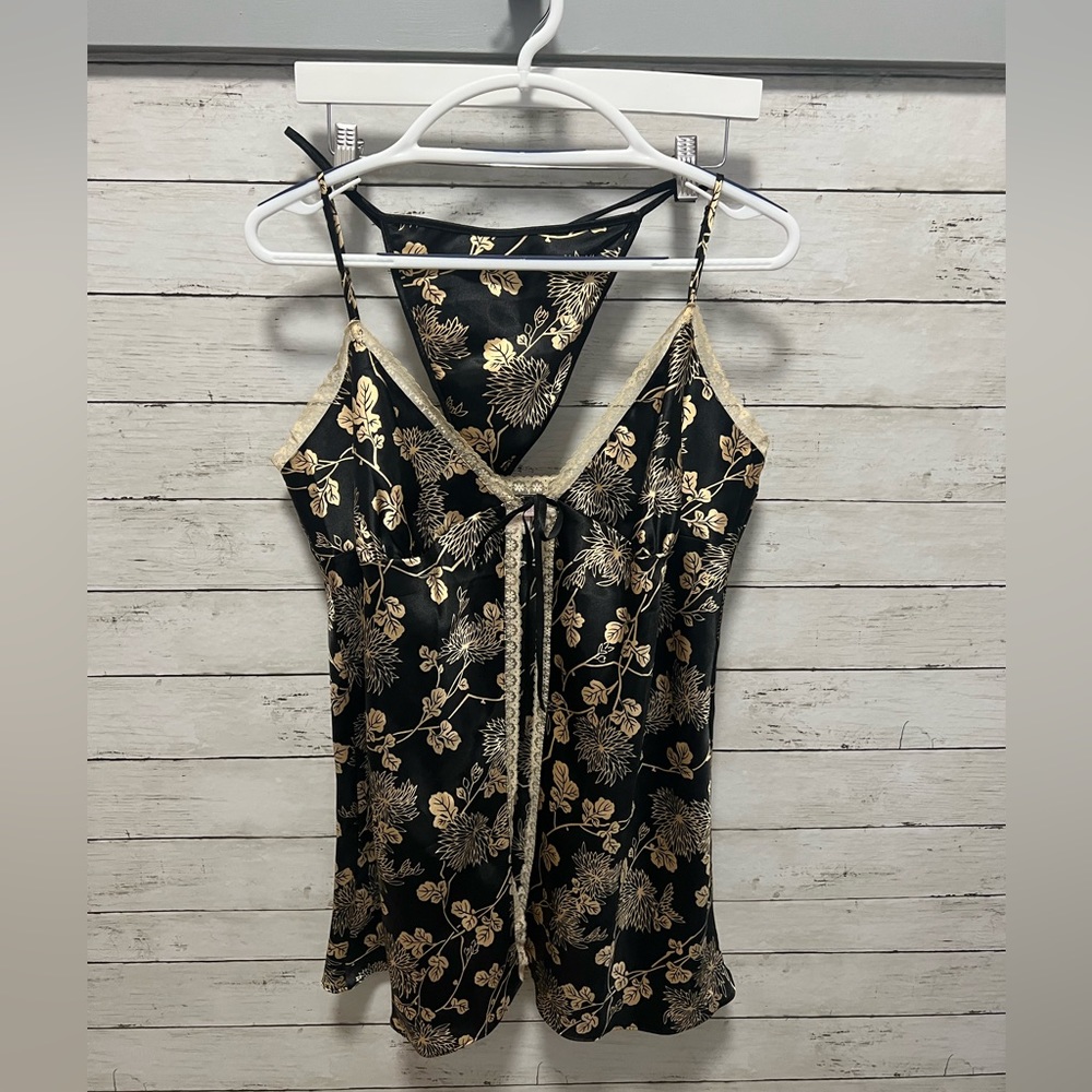 Vintage Y2K Victoria’s Secret Black Floral Teddy